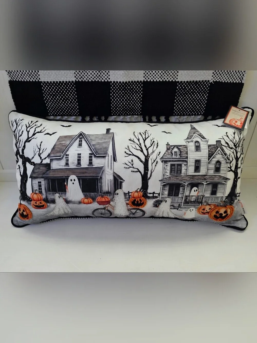 ♥️New! Halloween Haunted House & Ghosts Pillow Beaded Pumpkins Striped Back.